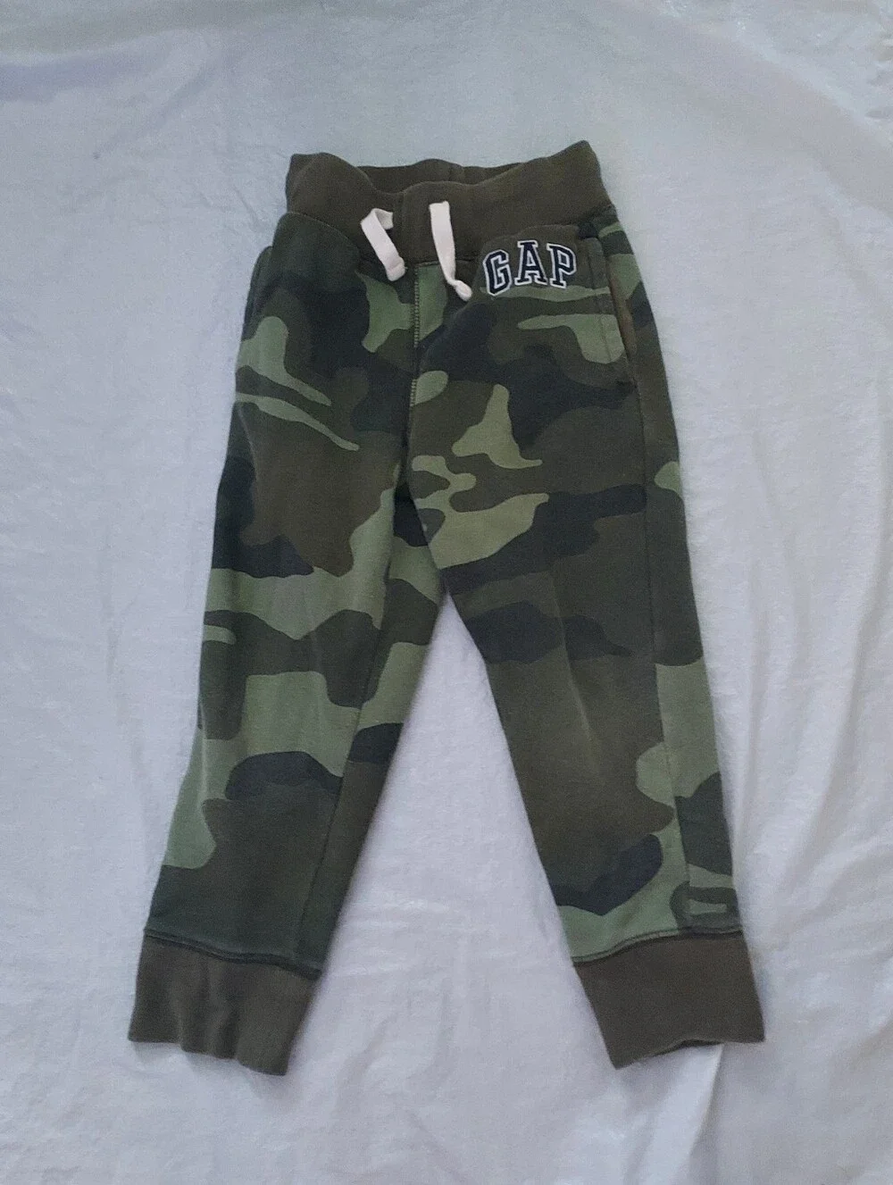 GAP Kids Camo Joggers in Olive & Dark Green